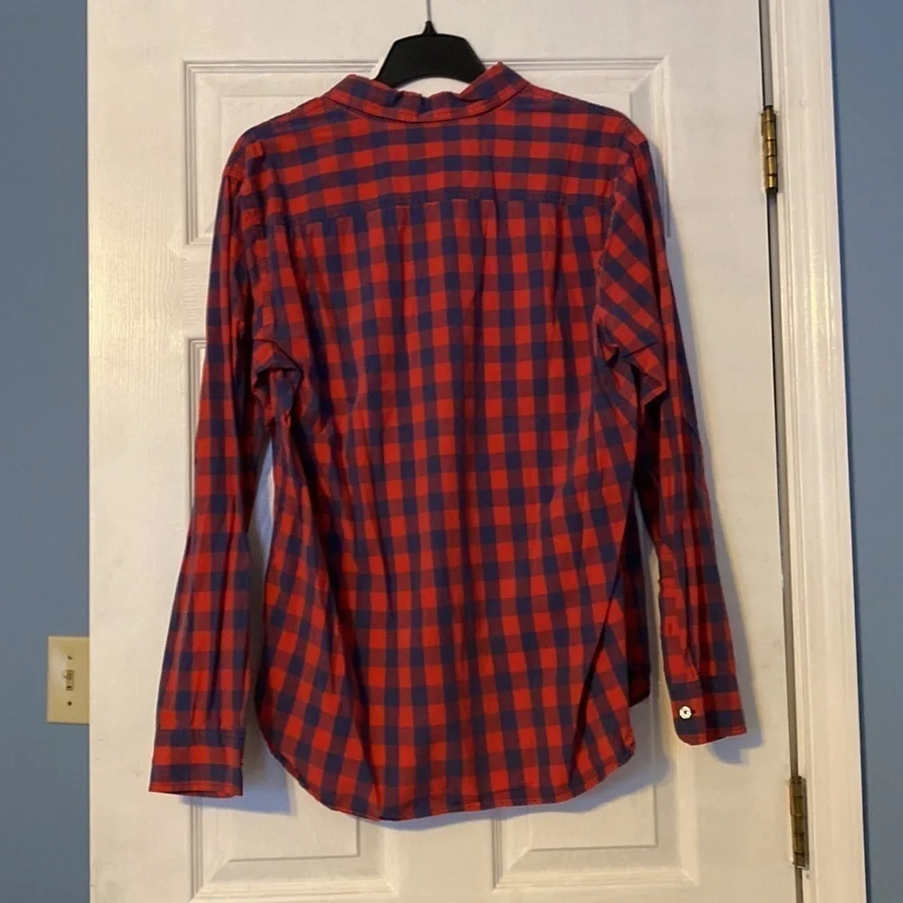 American Eagle mens button down shirt; athletic fit; size large